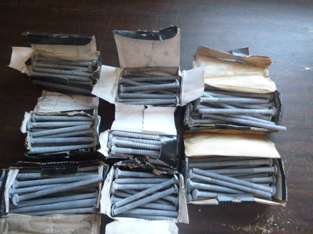 lot 102 image: Miscellaneous Hardware