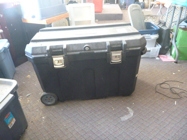 lot 127 image: Stanley Tote on Wheels