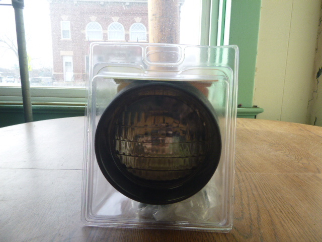 lot 149 image: PM Tractor Implement Light