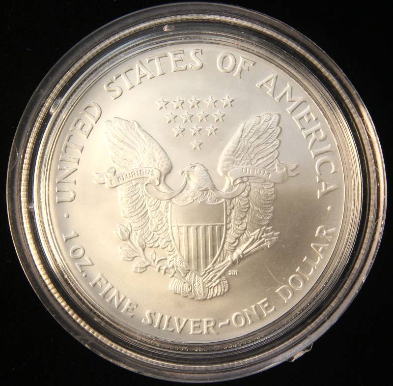 2006 AMERICAN SILVER EAGLE 1 TROY OZ. .999 FINE SILVER IN AIRTITE