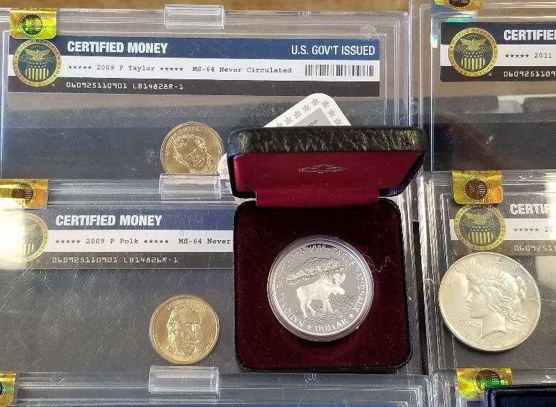 GROUP OF 10 MIXED DOLLARS PEACE, MORGAN, EAGLE, CANADA, 6 PRESIDENTIALS