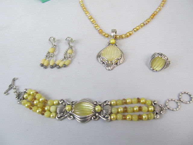lot 72 image: Sterling Silver Yellow Gemstone & Pearl Pendant Necklace Bracelet Ring & Earrings