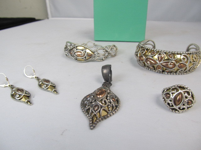 lot 76 image: Sterling Silver & Mixed Metal Pendant Ring Earrings & 2 Bracelets