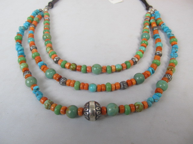 lot 14 image: Sterling Silver Leather & Polished Stone Necklace