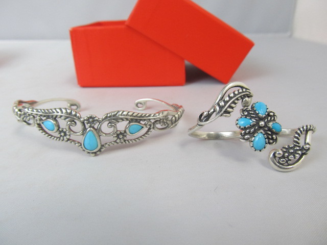 lot 16 image: Sterling Silver wTurquoise Cuff Bracelet & Ring