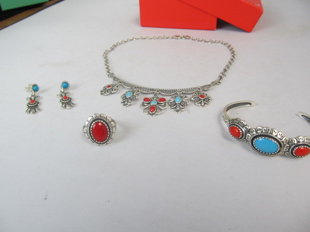 lot 23 image: Sterling Silver Turquoise & Coral Necklace Bracelet Ring & Earrings