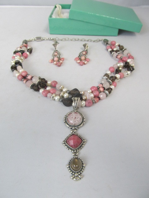 lot 34 image: Sterling Silver wMulti Toned Pink Gemstone Pendant Necklace & Earrings