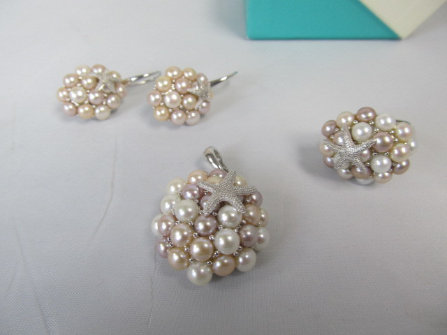 lot 86 image: Honora Sterling Silver & Genuine Pearl Starfish Pendant Ring & Earrings