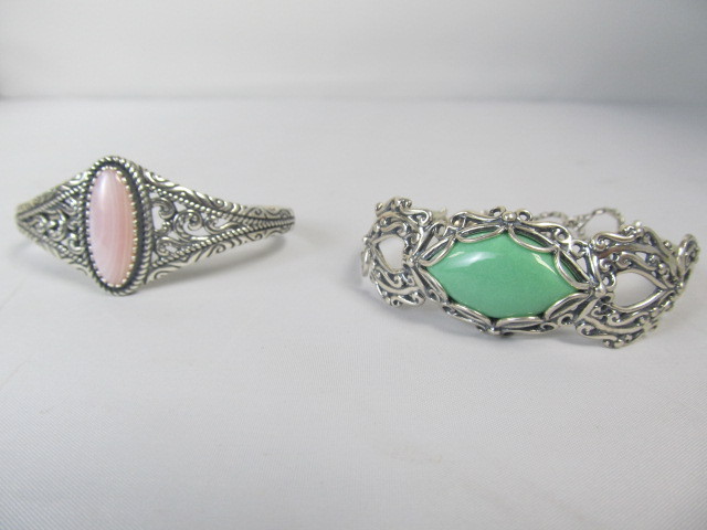 lot 94 image: 2 Ornate Sterling Silver Cuff Bracelets - 1 wJade