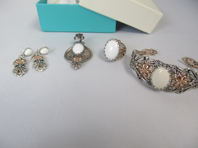 lot 130 image: Sterling Silver wWhite Gemstone Pendant Bracelet Ring & Earrings