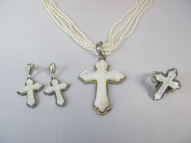 lot 160 image: Sterling Silver Carved Mother of Pearl Cross Pendant Necklace Ring & Earrings