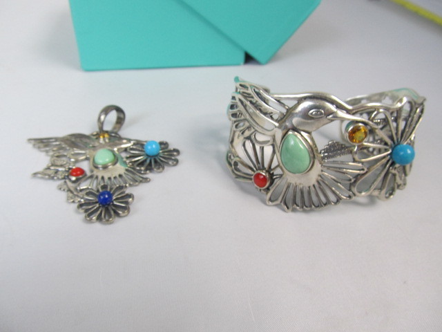 lot 181 image: Large Fritz Casuse Sterling Silver Bold Hummingbird Pendant & Bracelet 