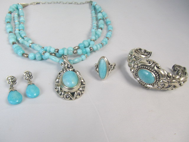 lot 185 image: Sterling Silver Amazonite Pendant Necklace Bracelet Ring & Earrings