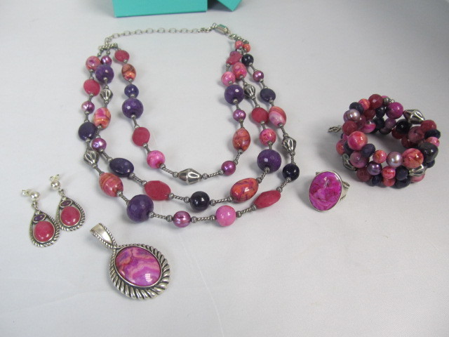 lot 203 image: Sterling Silver Multi Stone Pearl PinkPurple Pendant Necklace Bracelet Ring & Earrings