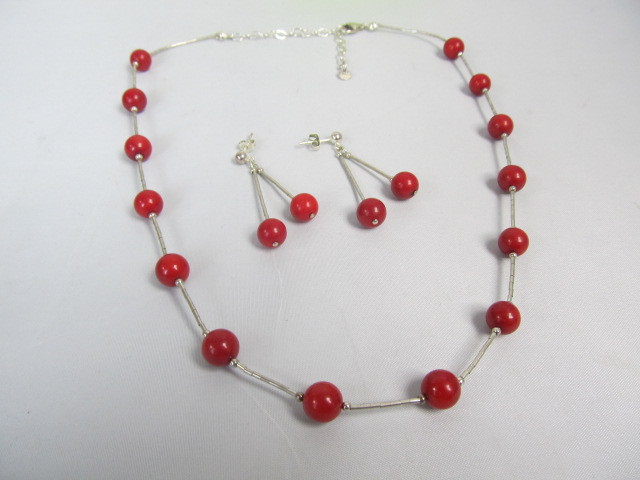 lot 209 image: Sterling Silver & Red Coral Beaded Necklace & Earrings