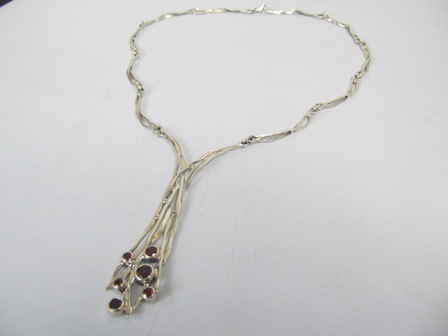lot 218 image: Sterling Silver & Red Garnet Statement Necklace