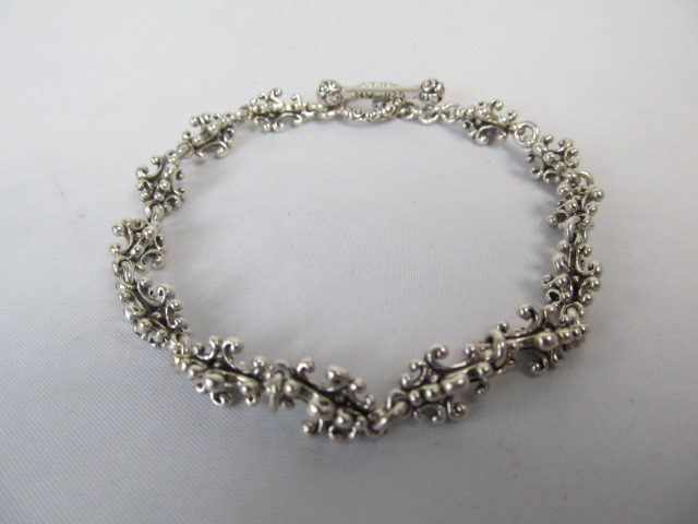 lot 246 image: Signed NV Sterling Silver Bracelet