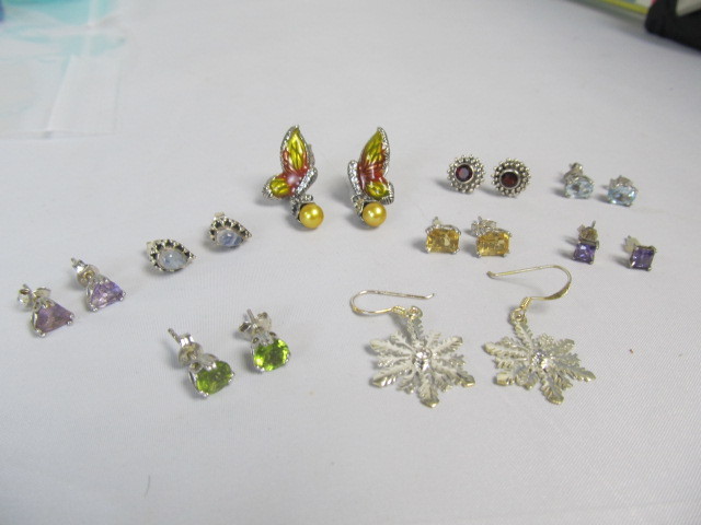 lot 254 image: Lot of Sterling Silver & Gemstone  Earrings