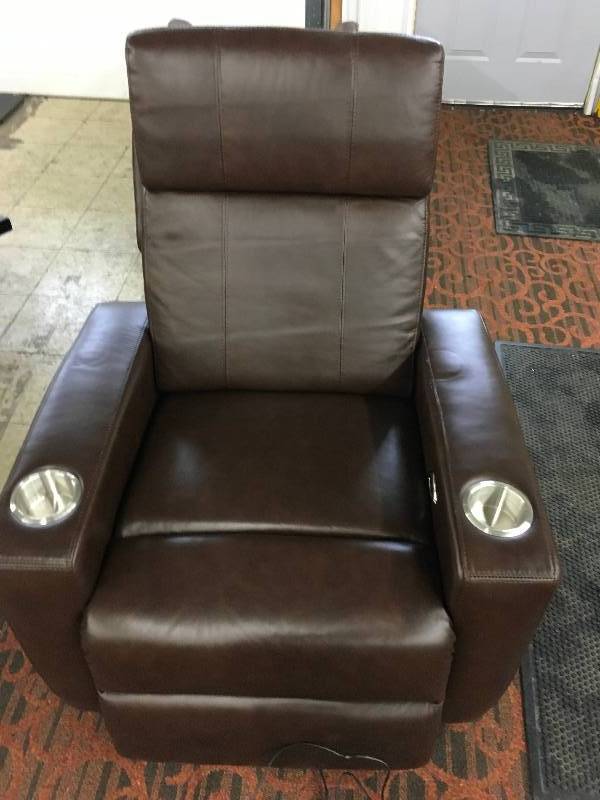 LEX LEATHER ELECTRIC POWER RECLINER RETAIL PRICE $599.99