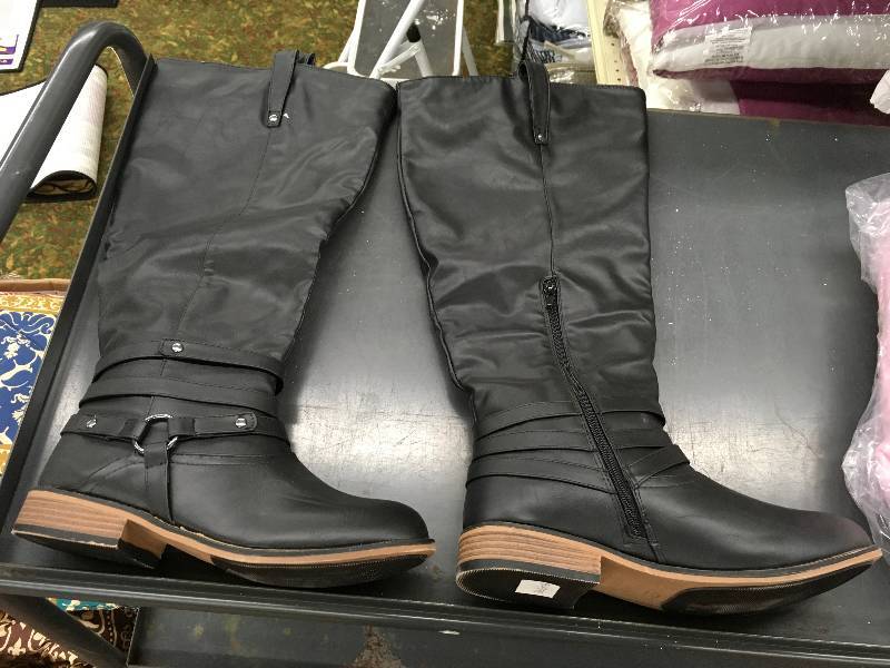 Journee Collection Womens Wide Calf Size 11