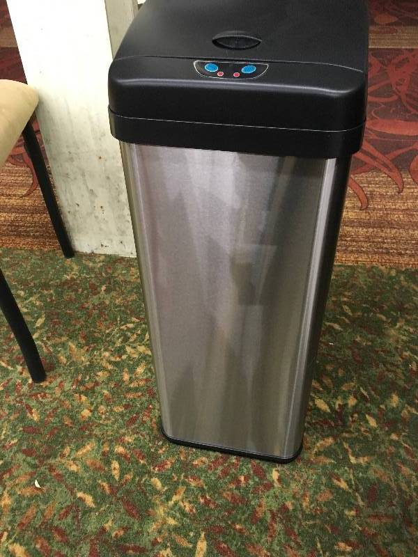 Touchless Trash Can