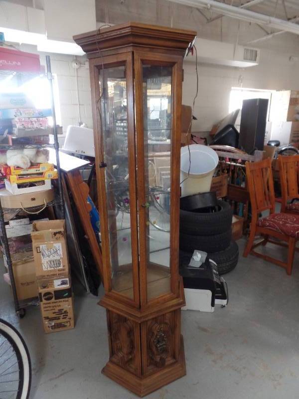 LIGHTED CURIO CABINET