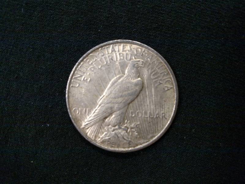 1922 D Peace Silver Dollar...