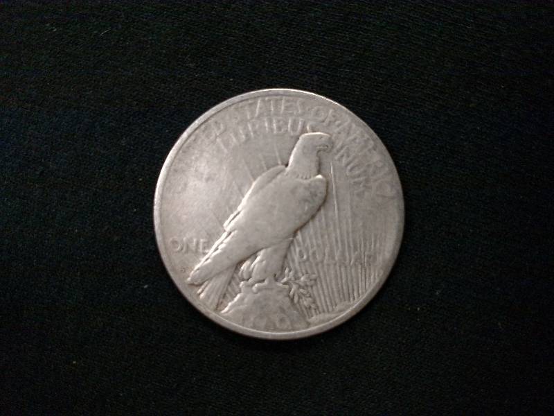 1922 D Peace Silver Dollar...