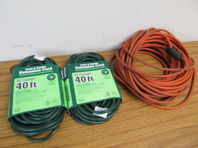 lot 53 image: 3 Extension Cords - 2 Brand New