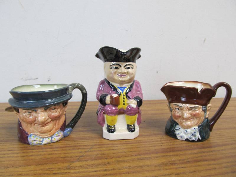 lot 14 image: 3 Vintage ROYAL DOULTON Toby Mugs