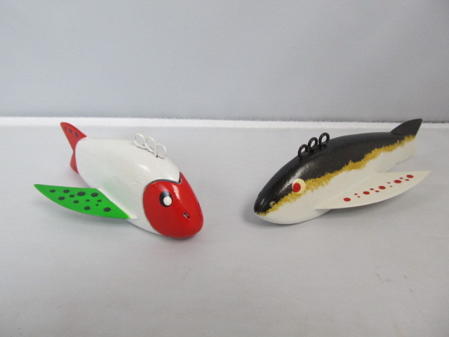 lot 26 image: 2 Signed BRAD LANGE Wooden Fish Decoys