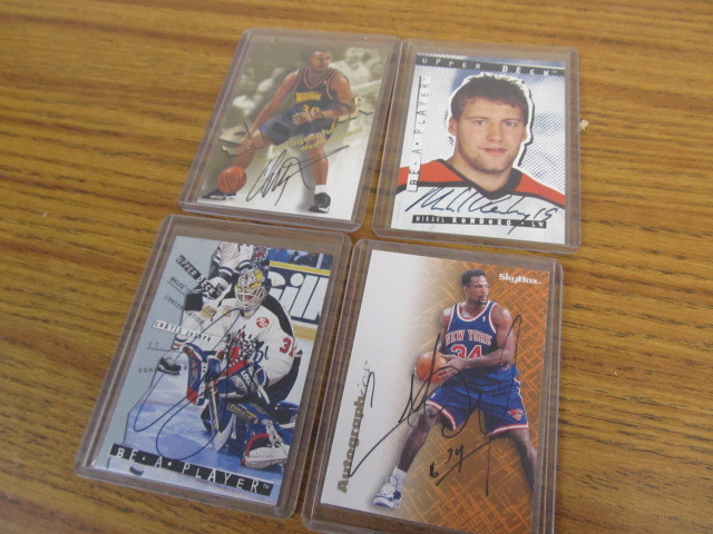 lot 60 image: 4 Autographed Sports Cards