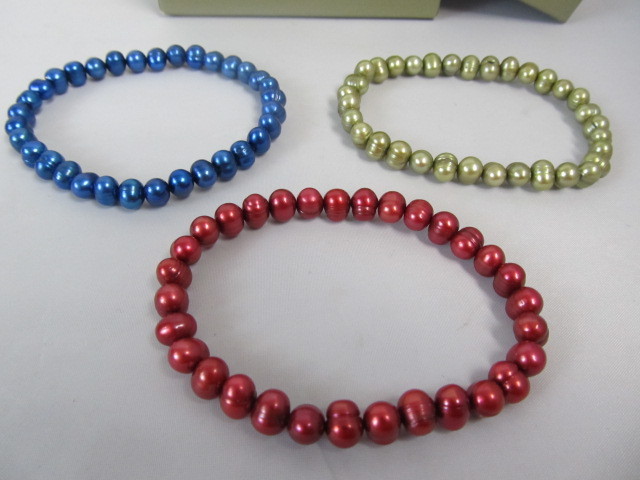 lot 112 image: 3 Different Color Honora Genuine Pearl Bracelets