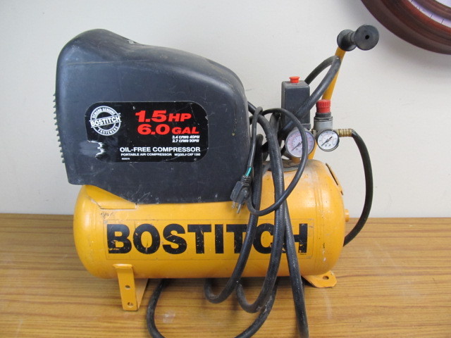 lot 122 image: BOSTITCH 1.5HP 6 Gallon Air Compressor