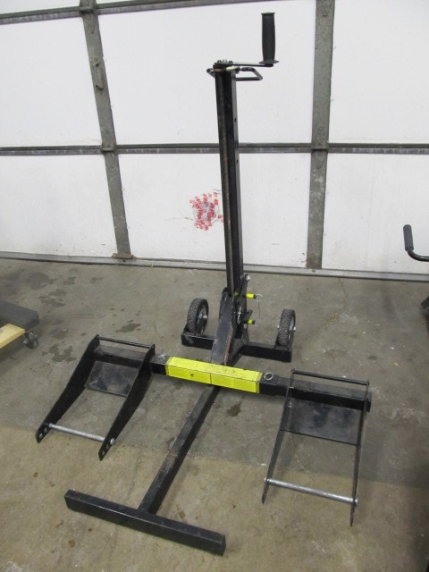 lot 128 image: MoJack EZ Riding Lawnmower Lift Jack