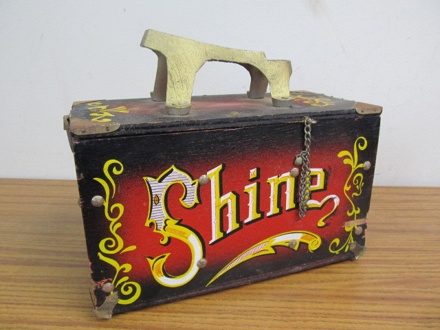 lot 159 image: Vintage Wooden Shoeshine 5 Cent Shine Box