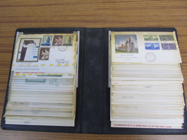 lot 175 image: Album of Vintage 1950s-60s VATICAN First Day Covers