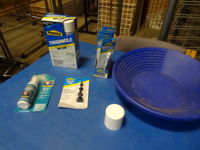 Homax appliance touch up pens. Whit...