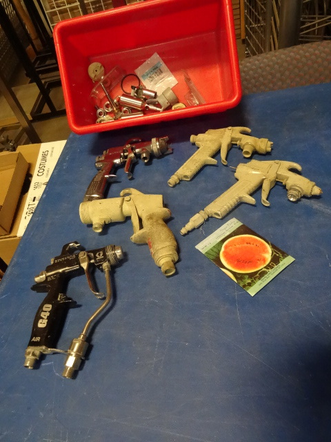 Misc paint spray guns and parts...