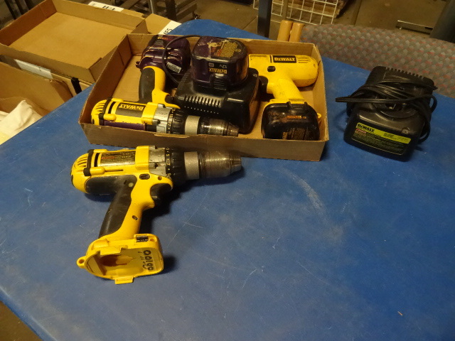 12 volt dewalt drills with 3 batter...