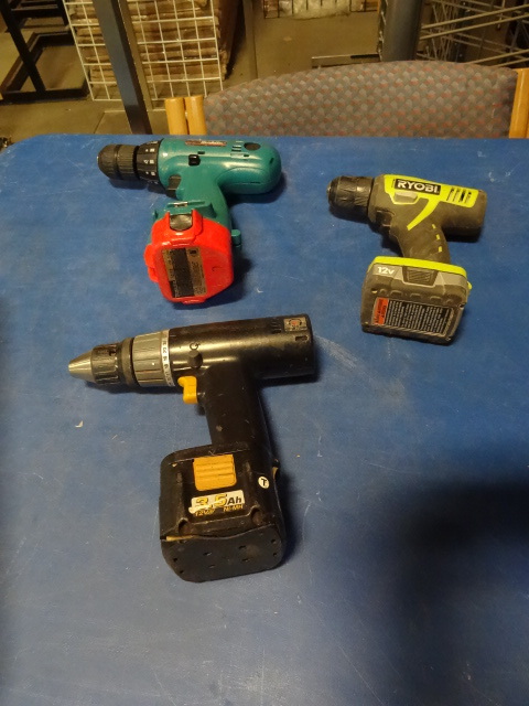 Panasonic, Ryobi, and Makits drills...