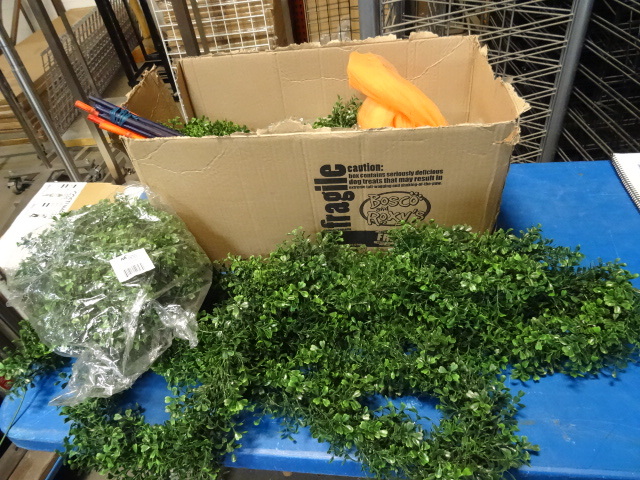 Artifiicial vine greenery. Misc pla...