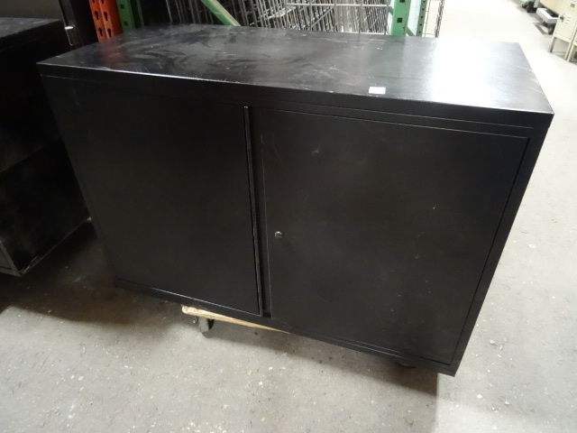 42 x 20 x 28 metal 2 door cabinet...