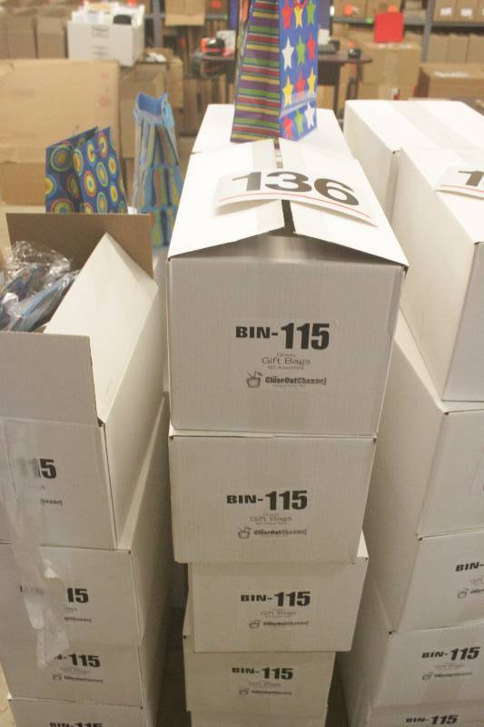 Holiday Assorted Gift Bags (600 total bags)