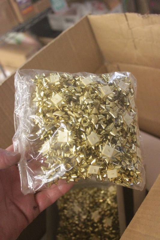 8,600 Metallic 1 Star Bows (Navy and Gold)