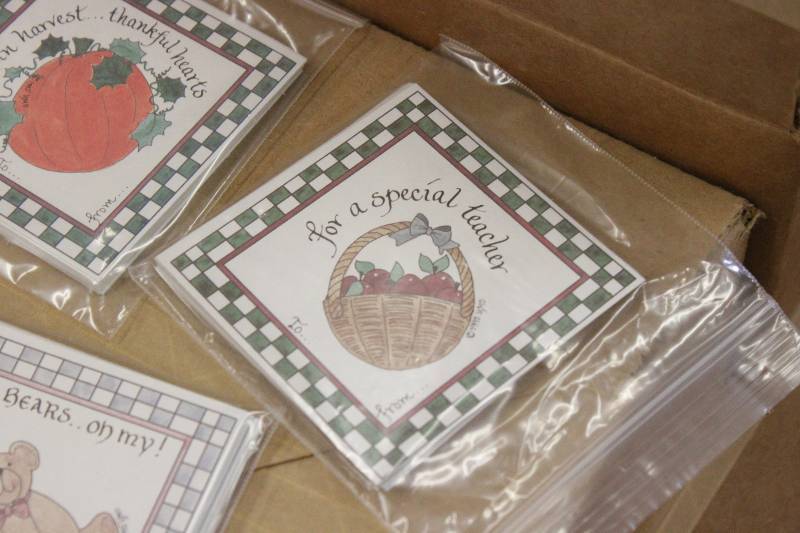 Self Adhesive Gift Labels (9300 labels)