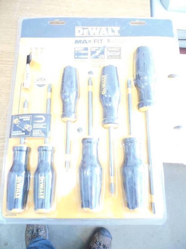 DEWALT MAX FIT 7 PIECE DRIVER SET