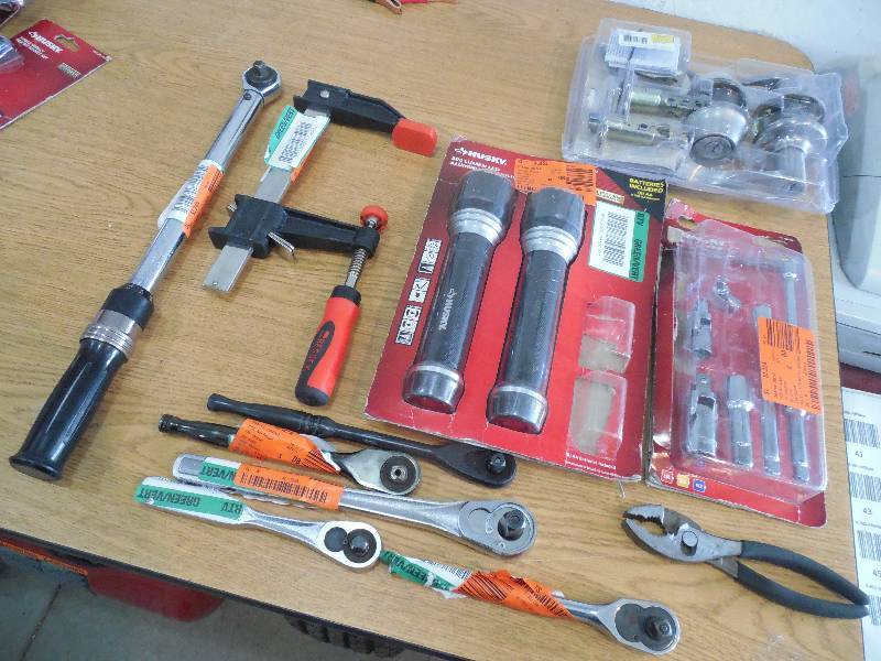 TOOL LOT