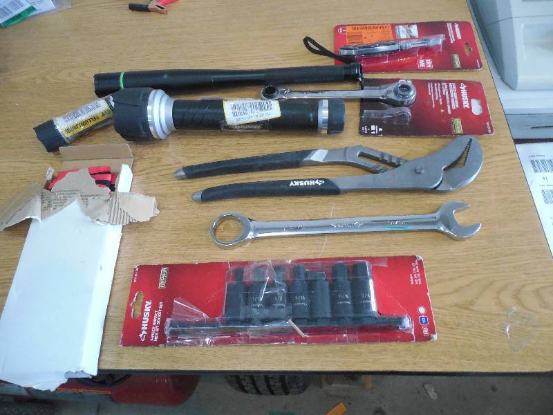 TOOL LOT
