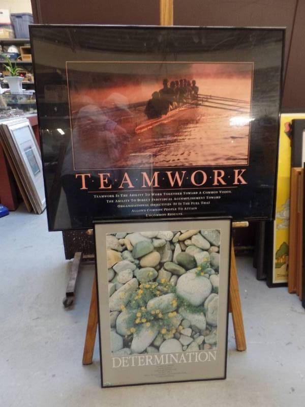 lot 210 image: MOTIVATIONAL ART